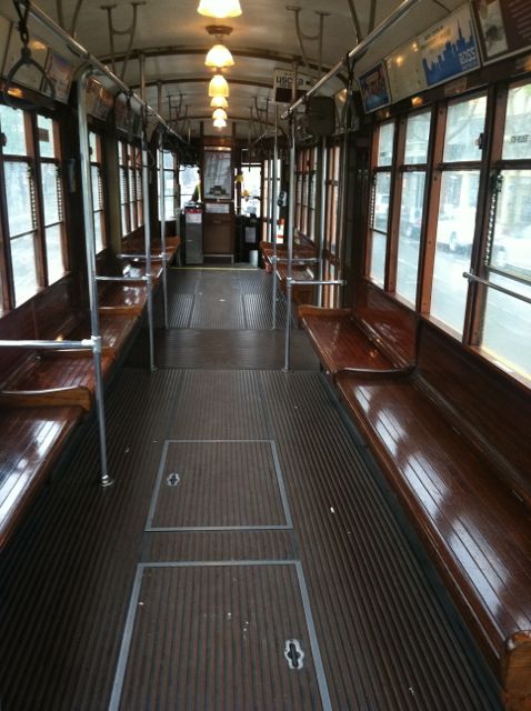 rainy-morning-f-train rainy-morning-f-train